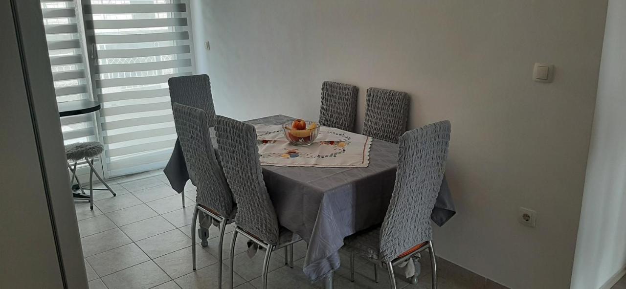 Apartment Biskupovic 杜基拉特 外观 照片
