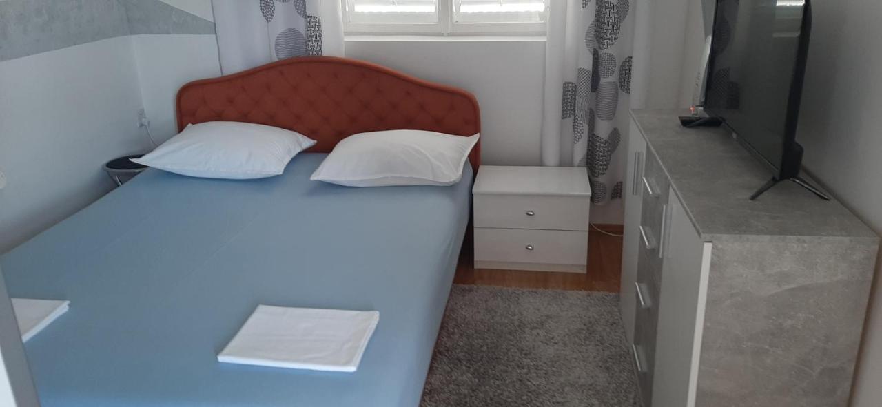 Apartment Biskupovic 杜基拉特 外观 照片